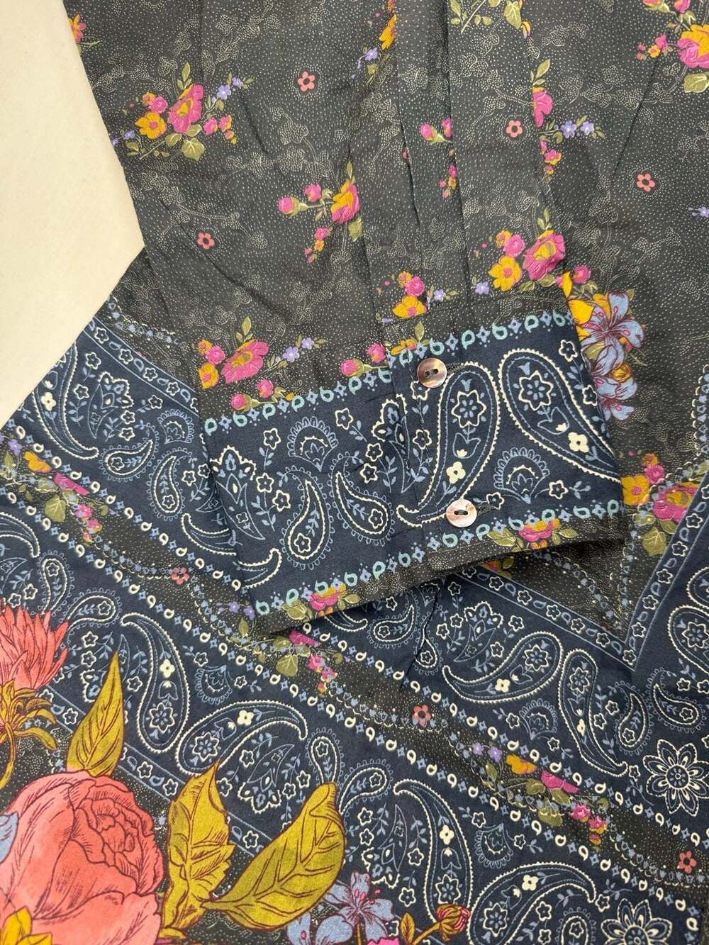 Natural Life Floral Paisley Button Down Shirt Size L - Picture 5 of 10